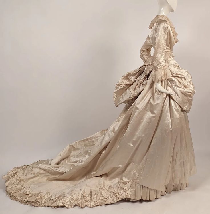 OVER THE TOP VICTORIAN 1890’S SILK SATIN BALLOON BUSTLE RECEPTION GOWN / DRESS | eBay Princess Reference, 1800s Dresses, Beautiful Gown Designs, Victorian Era Dresses, Wedding Outfits For Women, 1880s Fashion, Reception Gown, Bustle Dress, Old Fashion Dresses