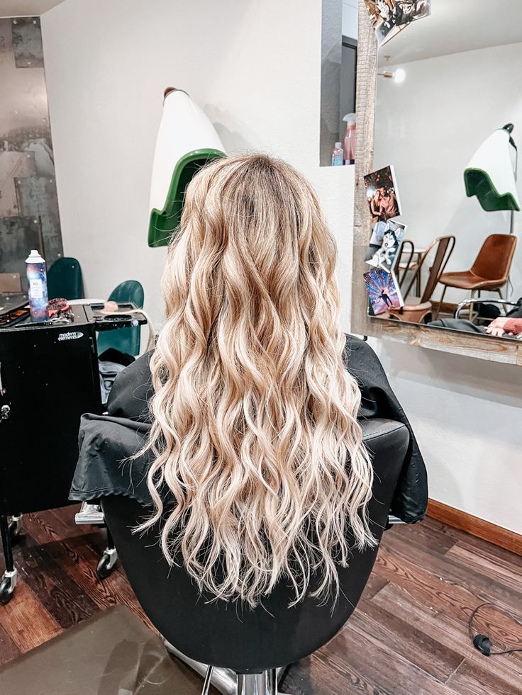 Curled Medium Length Hair Wedding, Womens Curled Hairstyles, Salon Curls Hairstyles, Long Blonde Crimped Hair, Long Beach Curls, Curls In Long Hair, Mermaid Hair Curls, Beachy Waves Bridal Hair, Teased Curled Hair