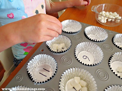 Preschool Edible Counting Game Computer Lab Decor, Preschool Counting, Home Things, Counting Games, Summer Preschool, Game Snacks, Pre K Activities, Home Decor Crafts, The Game Is Over