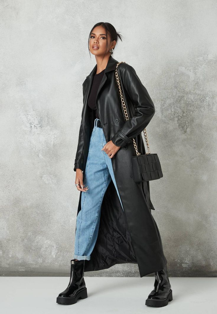 Trench Coat Outfit Spring, Spring Coat Outfit, Trench Coat Street Style, Leather Coat Outfit, Black Coat Outfit, Trench Outfit, Mantel Outfit, Trench Coat Outfit, Coat Street Style