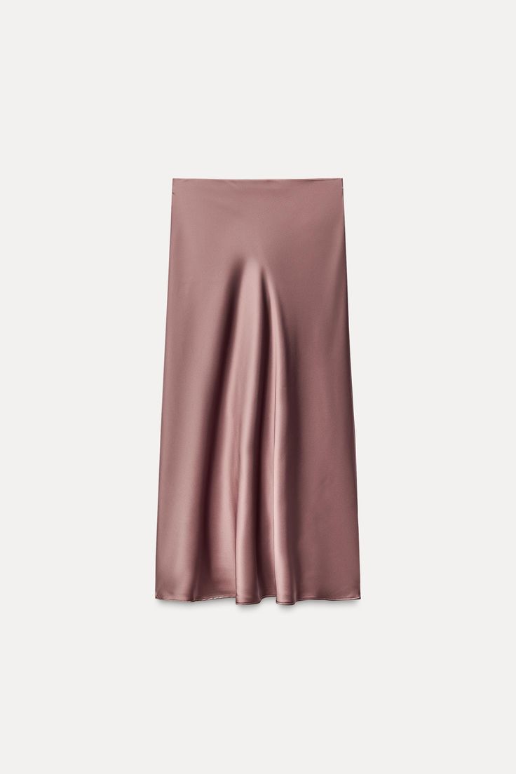 Midi skirt made of satin effect fabric.Mid elastic waistband. Pink Satin Skirt Outfit, Pink Satin Skirt, Satin Skirt Outfit, Evening Suit, Trench Coat Dress, Satin Midi Skirt, Soft Cooler, Shirt Blouses Tops, Tshirt Skirt