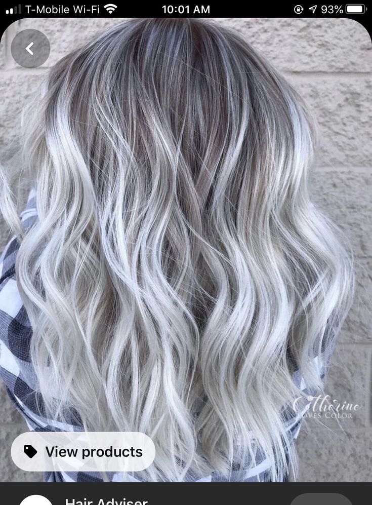 Blonde Hair With Silver Highlights, Straight Hair Highlights, White Blonde Highlights, Gray Balayage, Silver Blonde Hair, Icy Blonde Hair, Silver Highlights, Silver Hair Color, Silver Grey Hair