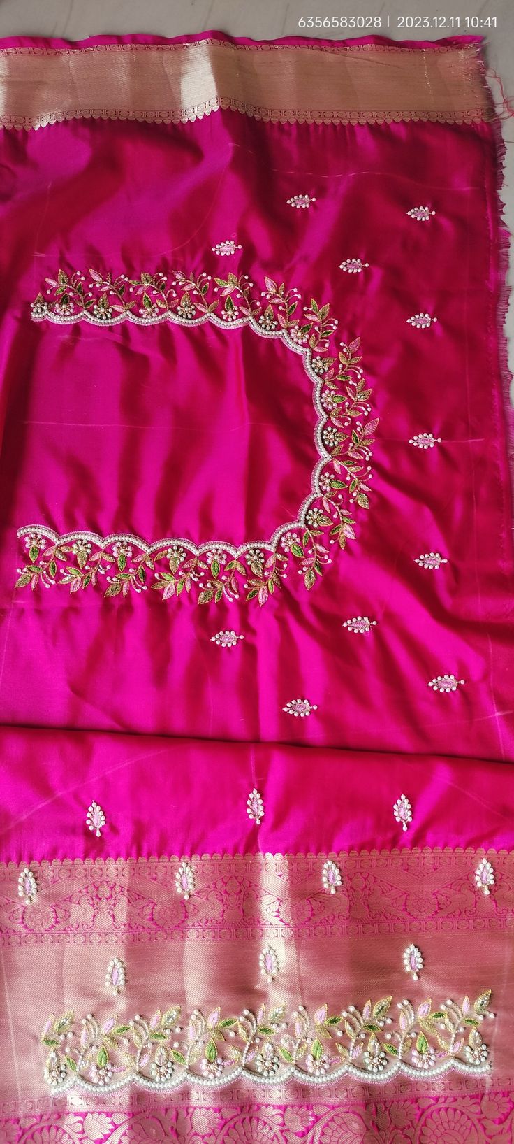 Magam Work Blouses Latest Simple Thread Work, Computer Works For Blouses, Maggam Work Hangings For Blouse, New Model Maggam Work Designs, Maggamwork Blouses Latest Simple, Maggam Work Blouse Designs Simple Short Hands, Pink Blouse Computer Work Designs, Bridal Blouse Front Neck Designs Latest, Royal Blue Blouse Designs Pattu