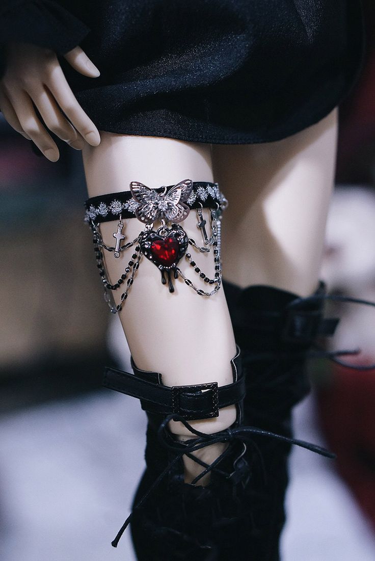 *Sizes: 1/4 1/3 68cm ID72/ID75 (Measurements can be leave in note or send us messages^ ^) *design: black choker red choker black waist chain red waist chain black leg garter red leg garter *All the products in Guluup are authorised and authentic.  *Preorder. Normally it may take 2-3 weeks to ship out.   *Doll & Other accessories are not included. *Carrier: Normally e-packet. Registered air mail would be used if e-packet could not arrive. *Shipping: Normally it takes 2-3 weeks to Asia/ Europe / North America/ Australia after shipment.  *Dark fabric may discolor the doll's body over time. Please change the cloth periodically. *Ins: Guluup Gothic Waist Belt, Thigh Garter Jewelry, Goth Garter, Back Accessories, Chain Waist Belt, Fashionable Accessories, Diy Leg Garter, Clothes Accessories, Waist Accessories