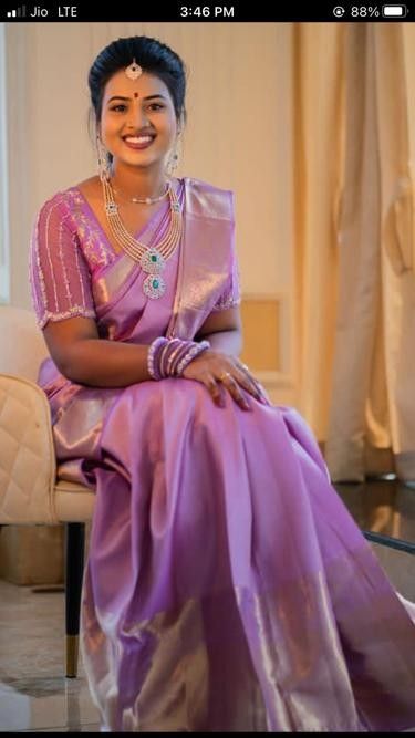 Pattu Saree With Net Blouse, Lavender Colour Blouse Designs, Lavender Saree Blouse Designs, Lavender Indian Outfit, Purple Colour Blouse Designs, Lavender Kanchipuram Saree, Lavender Blouse Design, Lavender Saree Contrast Blouse, Lavender Pattu Saree