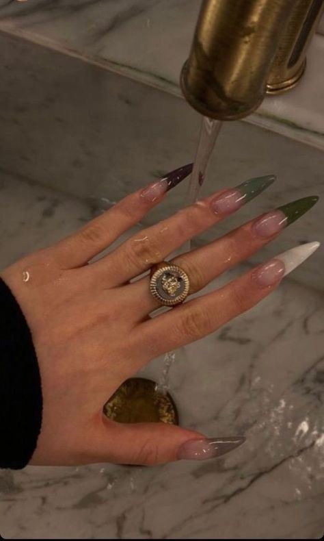 Maquillage On Fleek, Green Nail Polish, Edgy Nails, Long Acrylic Nails Coffin, Nail Swag, Opi Nail Lacquer, Bling Acrylic Nails, Acrylic Nails Coffin, Opi Nails