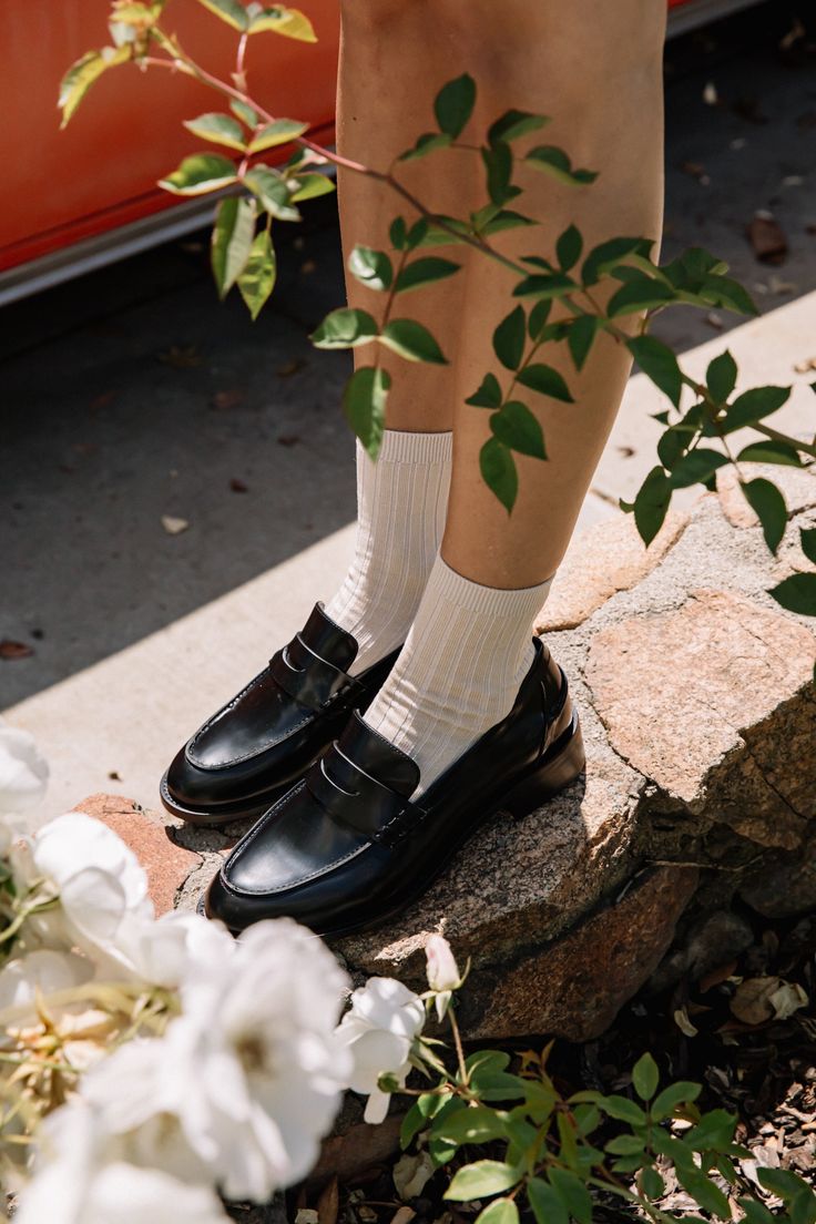 This timeless loafer nods to menswear detailing and has a touch of quirkiness with the oversized removable mondo tassel. Created out of traditional box leather so they may take a few wears to break in, but the NEIGHBOR loafer is basically like having two shoes in one! With tassel? Without tassel? You decide! Socks With Flats, Loafer Socks, Shoe Sandals, Museum Outfit, Menswear Details, Glitter Socks, Prism Boutique, Ceramic Studio, Fall 2024