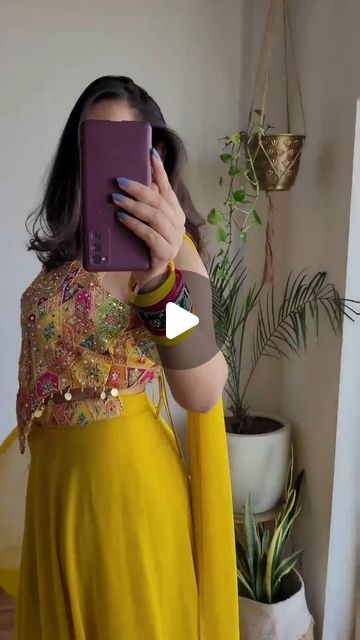 Snehal Mishra on Instagram: "Got the perfect Haldi Outfit for Summer Wedding 💛
Support Local Business 
Episode-5
Outfit: @ethnicmoodzbygunjan
Jewellery: @snehal.jewels
.
.
#summerwedding #supportlocal #snehalmishra" Haldi Function Outfit Ideas, Outfits For Haldi, Haldi Ceremony Outfit, Reception Outfits, Haldi Outfits, Haldi Outfit, Outfit For Summer, Latest Model Blouse Designs, Support Local Business