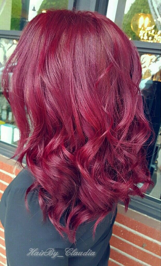 Blue Red Hair Color, Berry Pink Hair Color, Strawberry Hair Color Red, Red Hair Designs, Dark Pink Red Hair, Berry Colored Hair, Dark Strawberry Hair, Berry Red Hair Color, Dark Red And Pink Hair