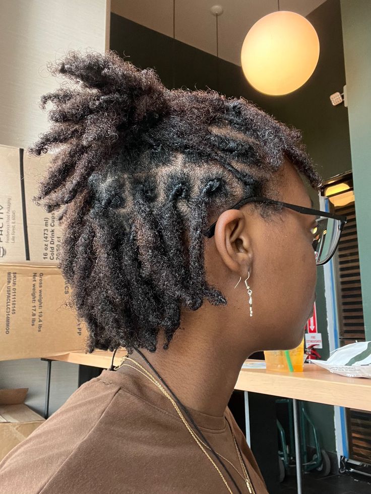 Dreadlock Hairstyles For Women Short, Locs For Short Hair Black Women, Dreadlock Hairstyles Female, Starter Locs Women Natural Hair, Very Short Loc Styles For Women, Short Dreads Women, Short Locs Bun, Short Natural Locs, Starter Locs Styles For Short Hair 2 Strand Twist