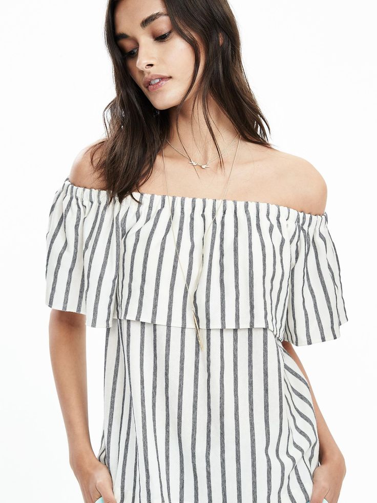 product zoom Chic Spring Off-shoulder Top For Day Out, Trendy Off-shoulder Top For Summer Brunch, Trendy Off-shoulder Top For Summer Day Out, Chic Off-shoulder Top For Summer, Trendy Summer Off-shoulder Top, Spring Off-shoulder Top For Day Out, White Off-shoulder Top With Ruffles For Day Out, Trendy Off-shoulder Top For Summer Vacation, Summer Cold Shoulder Off-shoulder Top