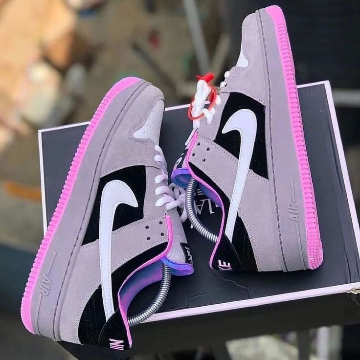 Step out in style with the Pink Gray White Black Custom Nike Air Force 1. Made with a unique design that combines shades of pink, gray, white, and black, these shoes are sure to turn heads. Plus, with a custom Nike Air Force 1, you'll not only look good but feel good too. (So fancy!) Exactly as shown in the pictures. 📷 Brand New & Authentic. 💯 Hand Painted with attention to detail. 👨‍🎨 Waterproof and Flexible. ❤️ Unisex model. Please refer to the Size Chart. 👟👫 Free Worldwide Shipping. ✈️🌍 Looks Hip Hop, Custom Nike Air Force 1, Nike Shoes Women Fashion, Custom Nike Air Force, Nike Fashion Shoes, Air Shoes, Custom Air Force 1, Nike Air Shoes, Custom Nike