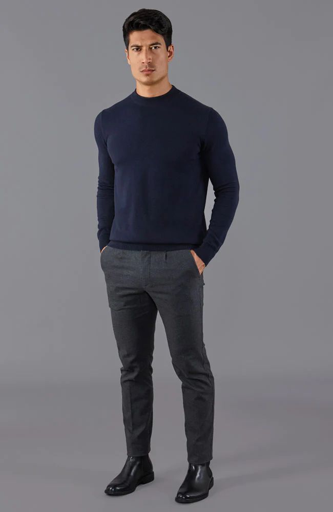 High Neck Sweater Outfit, Sweater Outfits Men, Mock Turtle Neck, Fitted Turtleneck, Turtle Neck Jumper, Cotton Jumper, Roll Neck Jumpers, High Neck Sweater, Mock Turtle