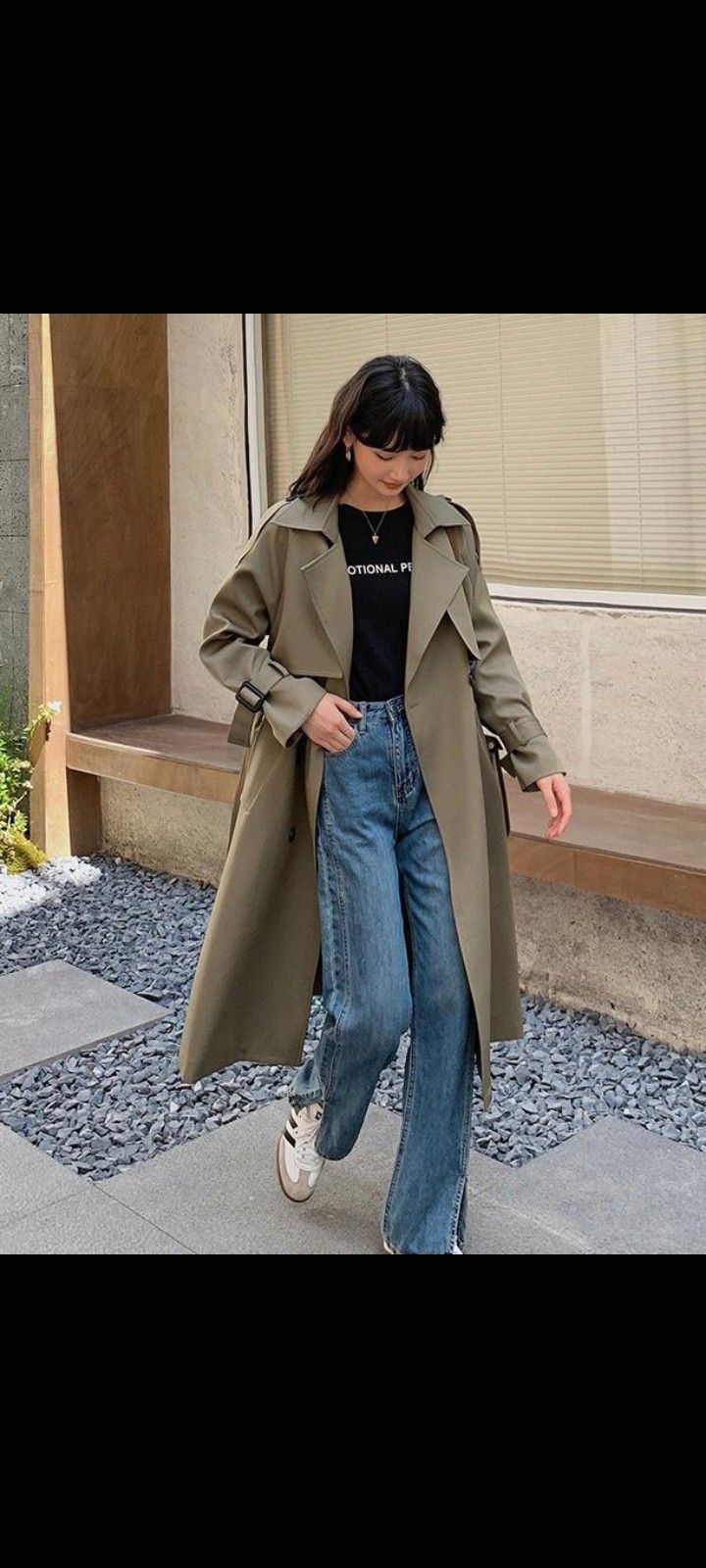 Jackets Outfit, Outfit For Spring, Light Jeans, Blazer Jeans, Brown Coat, Clothing Size Chart, Jacket Outfits, Spring Outfits, Light Colors