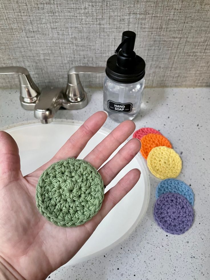 A set of 6 cotton facial rounds sit next to the sink in the colors red, orange, yellow, green, blue, purple. Rainbow Home Decor, Rainbow Accessories, Makeup Remover Pads, Facial Scrubs, Cosmetic Items, Wash Your Face, Sustainable Gifts, Eco Friendly House, Facial Care