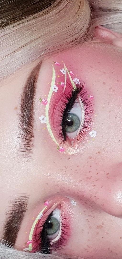 Aesthetic Makeup Colorful, Theater Makeup Looks, Fun Makeup Looks Colorful, Colorful Creative Makeup, Pink Creative Makeup, Pink Graphic Makeup, Pastel Pink Makeup Looks, Easy Fun Makeup Looks, Cute Makeup Looks Colorful