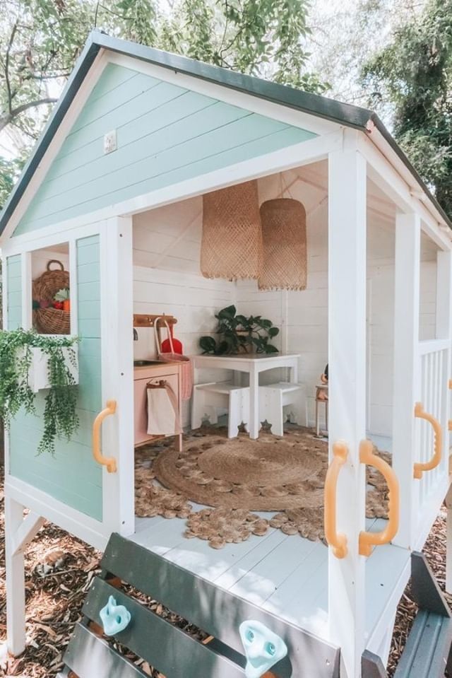 Kids playhouse ideas |playhouse wood decor Kids Playhouse Ideas, Outdoor Playhouse Plans, Cubby House Ideas, Kids Cubby Houses, Playhouse Ideas, Kids Cubbies, Outdoor Playhouse, Playhouse Plans, House Slide