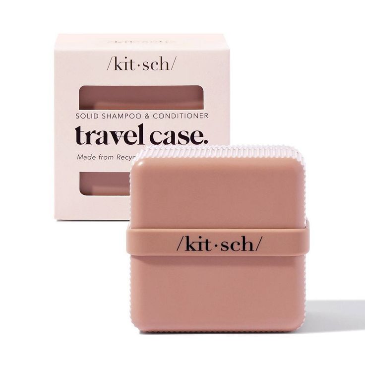 Take your Bottle-Free Beauty® routine on the move with the Kitsch Recycled Solid Shampoo & Conditioner Travel Case! Designed for traveling with and storing your favorite shower solids, this two-compartment case helps keep your bars dry and clean, no matter where you’re off to. Plus, the handy silicone band ensures leak-free packing. Hair Mask Pouch, Travel Size Kits, Ouai Travel Kit, Solid Shampoo, Makeup Bag Organization, Uk Products, Shampoo Bar, Natural Deodorant, Travel Beauty