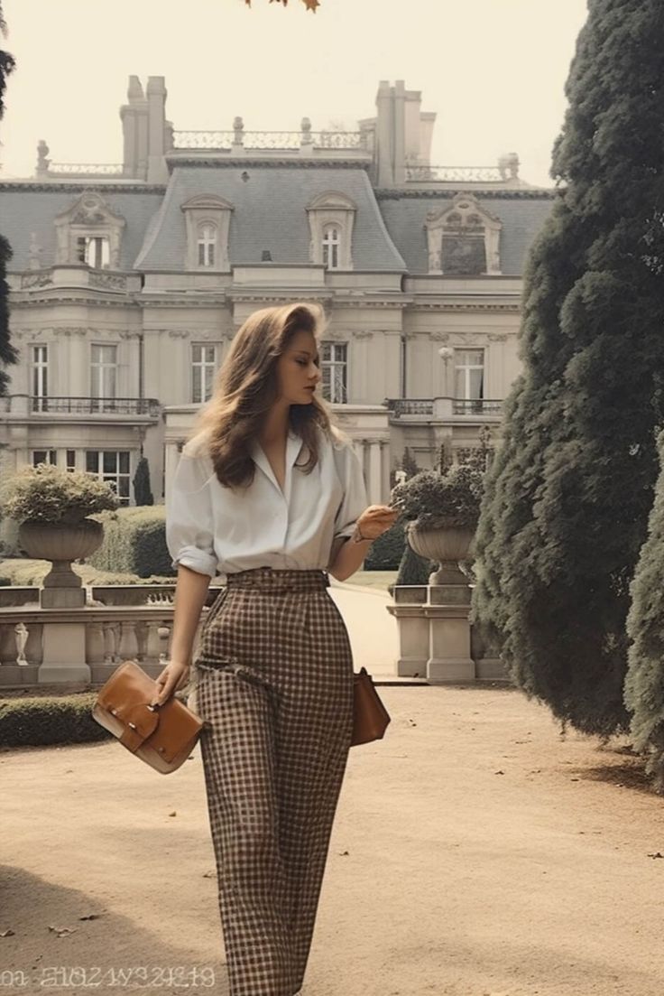 Old Money Style Fashion Inspo For An Elegant Look Academia Aesthetic Outfit, Money Clothes, Money Girl, Money Aesthetic, Aesthetic Style, 가을 패션, Professional Outfits, Style Mistakes, Winter Outfits Women