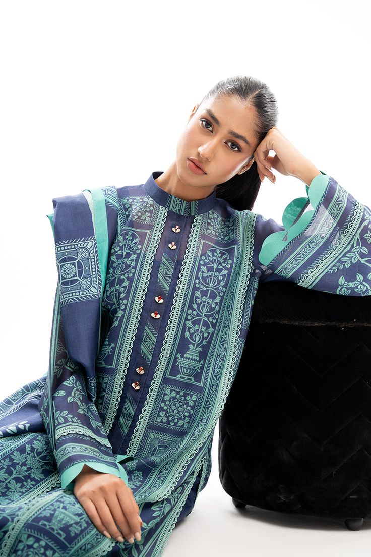 Kami Net Shirt, Printed Dupatta, Boutique Dress Designs, Boutique Dress, Silk Dupatta, Traditional Wear, Silk Shirt, Raw Silk, Dress Design