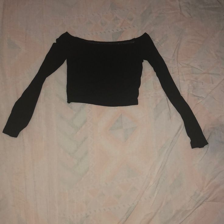 Super Adorable Off The Shoulder Top. Never Worn. It Will Fit A Medium Or A Small Basic Black Tops For Fall, Casual Black Stretch Crop Top, Black Stretch Crop Top For Fall, Casual Black Crop Top For Night Out, Casual Black Long Sleeve Crop Top, Black Long Sleeve Crop Top For Night Out, Basic Black Stretch Crop Top, Black Stretch Basic Crop Top, Fitted Casual Black Crop Top