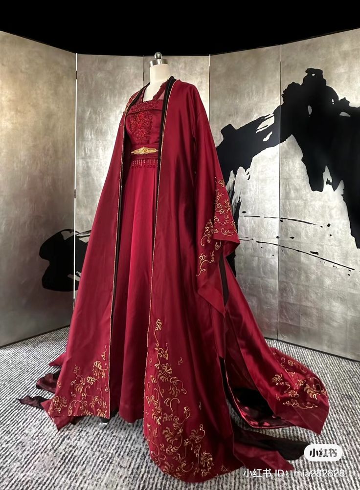 Red Hanbok, Hanfu Red, Asian Traditional Fashion, Chinese Fancy Dress, Chinese Costume, Chinese Style Dress, Queen Outfit, Classy Prom Dresses, Theme Dress