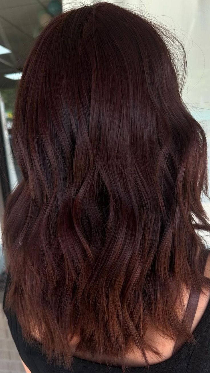 Winter Hair Inspirations: Chocolate Brown Styles for Brunettes Red Brown Tones Hair, Dark Brown Maroon Hair, Brown Hair With A Red Undertone, Auburn Dark Hair, Dark Cinnamon Brown Hair, Dark Brown Cinnamon Hair Color, Cherry Chocolate Brown Hair, Red Hair On Brown Hair, Dark Brown Reddish Hair