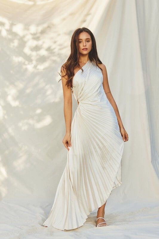 One-Shoulder Side Keyhole Dress - Minit Fashion One Shoulder Maxi Dress, Reception Dresses, Radiate Confidence, Pleated Maxi Dress, Pleated Maxi, Asymmetrical Design, Vacation Style, Moda Vintage, Asymmetrical Hem