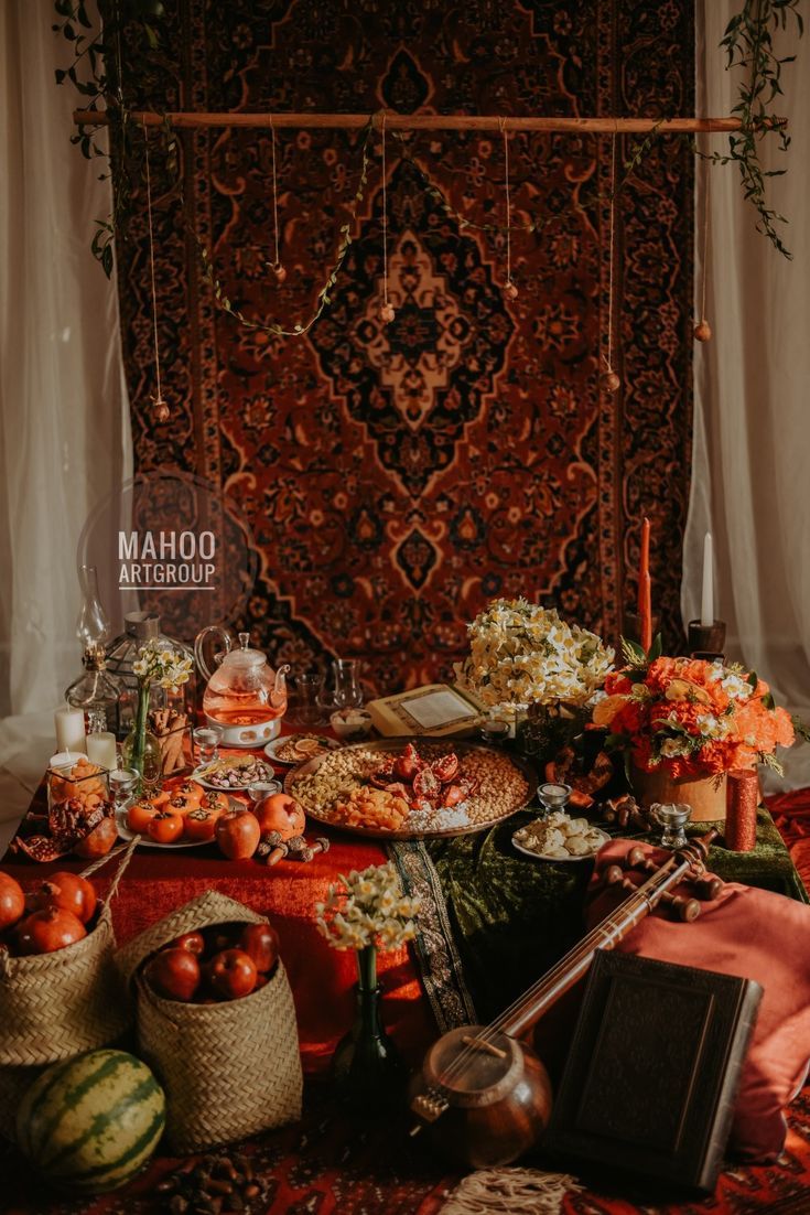 Haft Seen Persian, Thanksgiving Tent Decor, Yalda Night Ideas Decor Photography, Yalda Decoration Photography, Yalda Table Design, Noroz Idea, Yalda Night Design, Yalda Night Ideas Decor, Shab Yalda Decoration