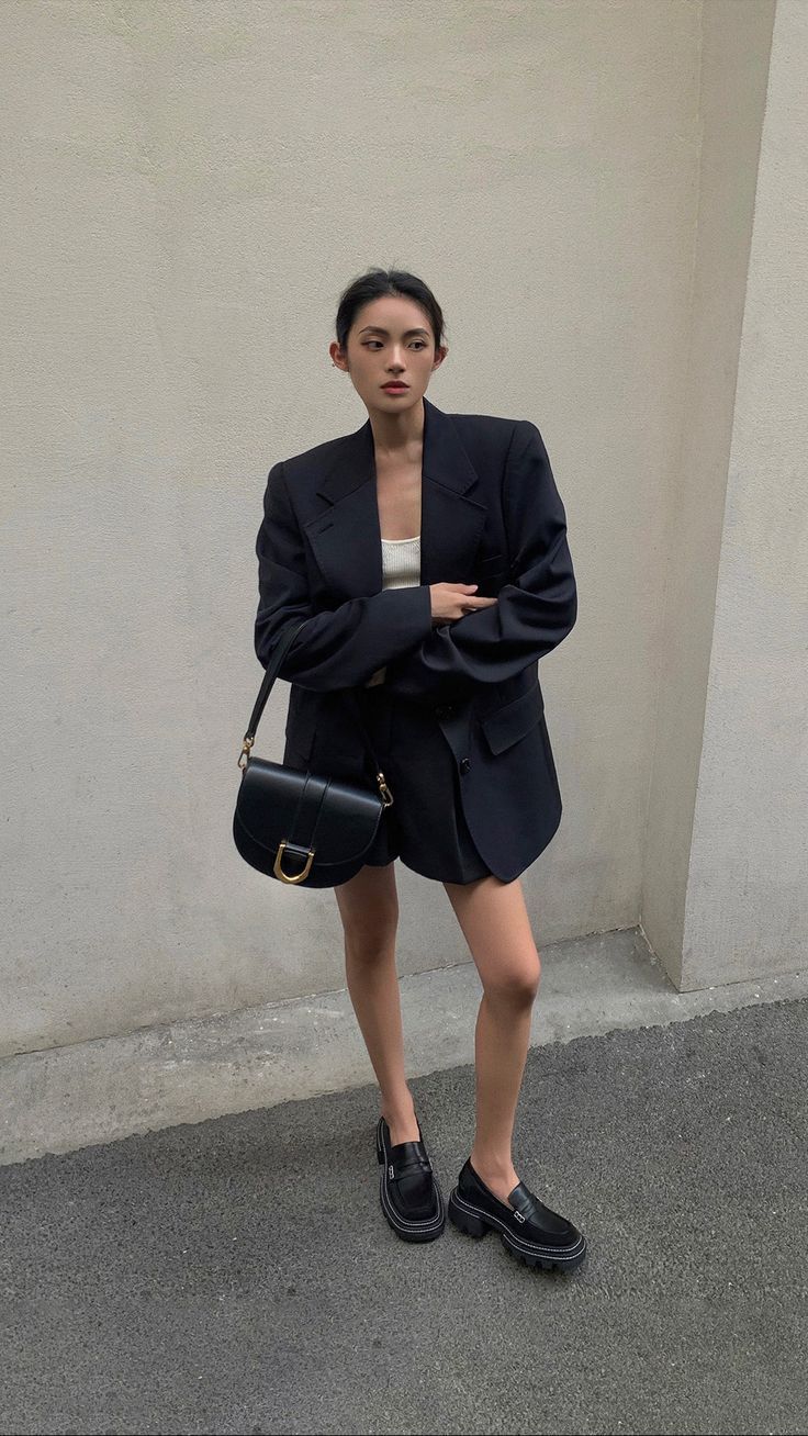 As seen on @michellaccc, our Gabine saddle bag and Perline chunky loafers are a winning combination. #CharlesKeithFW21 #ImwithCharlesKeith #CharlesKeithGabine Products featured: Gabine saddle bag and Perline chunky loafers Saddle Bag Outfit, Gabine Saddle Bag, Charles And Keith Bags, Charles And Keith, Madison Beer Outfits, Beer Outfit, Loafers Outfit, Street Style Bags, Bag Outfit