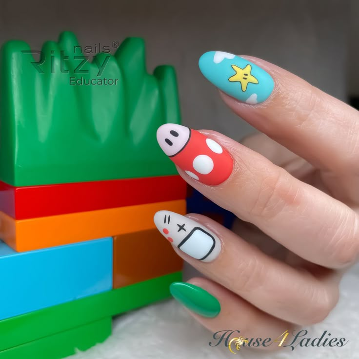 Mario Brother Nails, Super Mario Bros Nail Art, Mario Nails Easy, Mario Cart Nails, Yoshi Nail Art, Super Mario Nails Art, Super Mario Nail Designs, Mario Themed Nails, Mario Bros Nails Art Designs