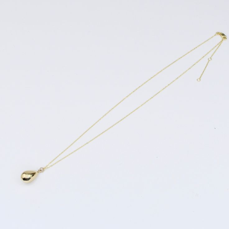 "14K Gold Teardrop Necklace - 14K Gold Adjustable Necklace This necklace is adjustable to 16\", 17\" or 18\" lengths. ★ The necklace is 14K solid gold. ★ 14K gold teardrop pendant is about 17mm x 8.5mm. Please read our policies before you place your order. https://www.etsy.com/shop/SashJewelry/policy?ref=shopinfo_policies_leftnav To see other Mother daughter necklace set click here: https://www.etsy.com/shop/SashJewelry?section_id=12441134&ref=shopsection_leftnav_1 To see other bracelets cli Classic Drop Necklace In Yellow Gold, Classic 14k Gold Teardrop Necklace, Everyday Yellow Gold Teardrop Necklace, 14k Yellow Gold Long Drop Necklace, Everyday Yellow Gold Drop Necklace, Gold Drop Necklaces In 14k Gold, Gold Pear-shaped Necklaces With Delicate Chain, 14k Gold Delicate Drop Necklace, Gold Necklace With Delicate Pear-shaped Chain