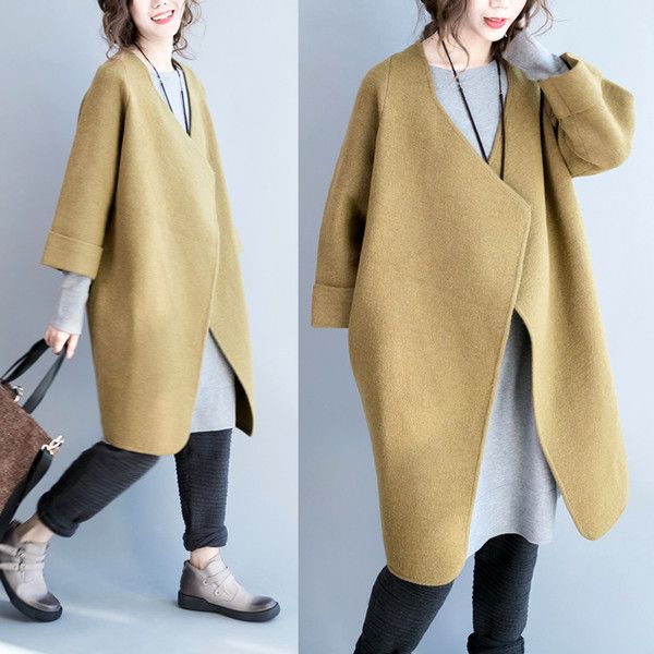 Minimalism thick wool cardigan long coat from TDJasmine by DaWanda.com Iranian Fashion, Fall Fashion Coats, Mode Kimono, Iranian Women Fashion, Thick Wool, Cardigan Long, Women's Jackets, Abaya Fashion, Wool Cardigan