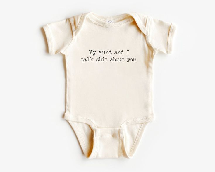 Announce to the world that nothing can come between you and your aunt with this adorable onesie! Made from natural cotton, this cute and funny bodysuit is sure to bring laughter and smiles wherever you go! Perfect for any aunt and niece duo that enjoys a good laugh! Products Detail: 100% combed ring-spun cotton (fiber content may vary for different colors) Infant unisex fit Light fabric Innovative three-snap closure Tagless. Easy Tear-away label Maybe you like this collection: Neutral outfit Com Take Me To My Aunt You Peasant Onesie, Niece Gifts From Aunt, Auntie Onsies For Babies, Auntie Baby Onesies, Aunt Duties, Baby Onsies Ideas, Going To Be An Aunt, Aunt Onesie, Onesie Ideas