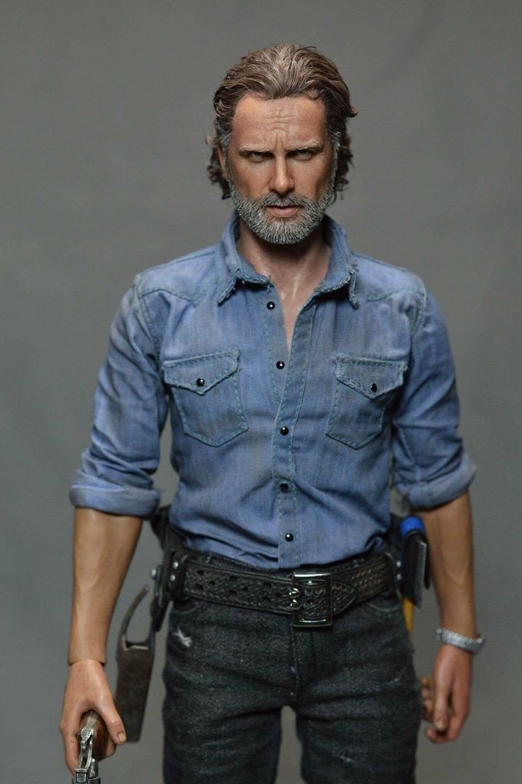 Rick Grimes Action Figure Phicen Dolls Male, Celebrity Barbie Dolls, Celebrity Dolls, Barbie Basics, Soft Toy Patterns, Folk Doll, Realistic Dolls, Male Doll, Barbie Diy