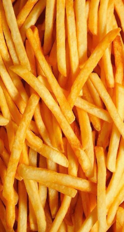 french fries piled on top of each other