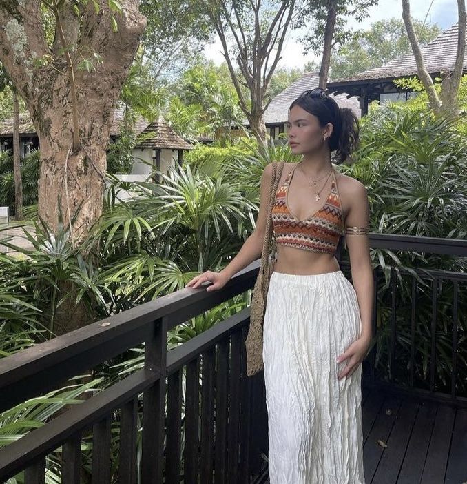 Bali Feed Instagram, Philippines Travel Outfit, Island Hopping Outfit, Floral Dress Beach, Philippines Outfit, Europe Fits, Goa Outfits, Vacay Fits, Thailand Outfit