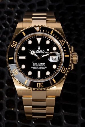 Rolex Submariner gold ref 116618 Rolex Submariner Gold, Gold Bullion Bars, A T, Fancy Watches, Affirmations For Happiness, Gold Bullion, Elements Of Design, Mens Eyewear, Eyewear Womens