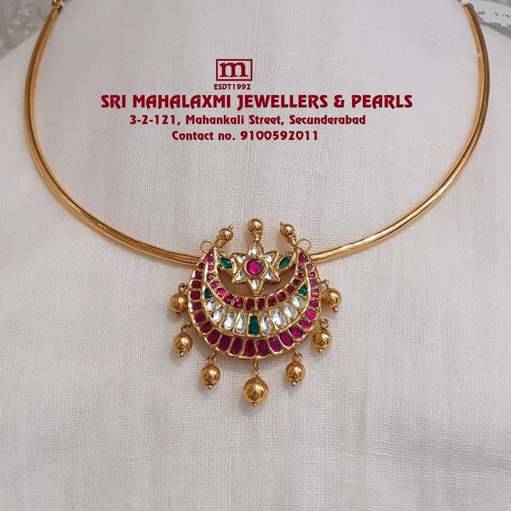 Kanti Jewellery Designs, Kundan Kante Necklace, Gold Kanti Designs, Light Weight Kanti Necklace, Kanthi Necklace Gold, Small Gold Jewelry Simple Necklace, Gold Kante Designs, Light Weight Necklace Gold, Attigai Necklace Gold