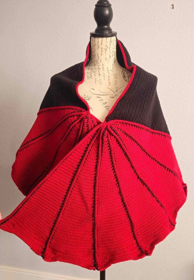 A beautiful large bat wing shawl that will keep you warm and be great for cosplay. Pattern is by Crafty Intentions Red One-size Cape Shawl, Bat Wing Shawl, Bat Shawl, Bat Clothes, Bat Outfit, Wings Crochet, Wing Shawl, Crafty Intentions, Oc Stuff