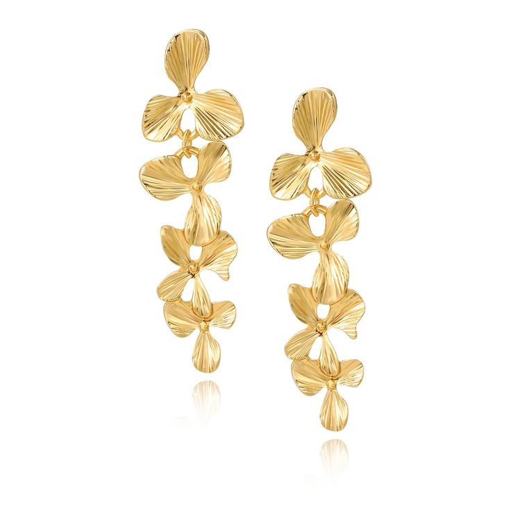 PRICES MAY VARY. [Elegant Leaf Design]-Our leaf-shaped pendant long earrings are designed to enhance any woman's style and add a touch of elegance to her overall look. [High-quality Material]-Crafted with 14k gold plated brass, these earrings are durable and resistant to tarnishing, ensuring long-lasting wear. [SIZE]-0.6inch*2.2inch. Weight approx (1 pair): 10g.Lightweight [PERFECT GIFTS]--The unique earrings are very suitable for gift giving. They look very unique to your relatives. The ultimat Formal Earrings, Earrings Trendy, Prom Girl, Dangling Earrings, Prom Party, Model Pictures, Unique Earrings, Long Earrings, Leaf Design