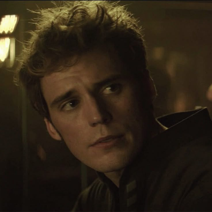 Finnick Odair Sam Calfin, Sam Claflin Finnick, Finnick Odair Sam Claflin, Hunger Games Finnick, Hunter Games, Hunger Games Fandom, Finnick Odair, Sam Claflin, Hunger Games 3