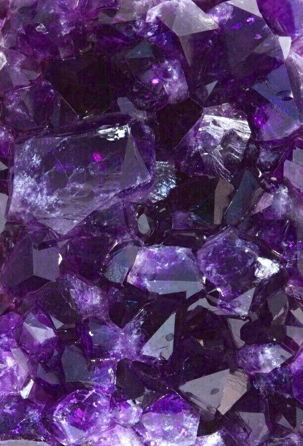 Pin by Pinner on Plum Pretty Purples | Purple wallpaper, Amethyst, Crystals Festival Grounds, Amethyst Healing Properties, Violet Aesthetic, Lavender Aesthetic, Crystal Aesthetic, Amethyst Healing, 背景 シンプル, All Things Purple, Amethyst Geode