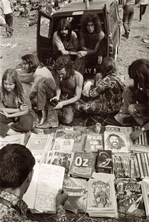 70swomen Music Festival Aesthetic, Arte Hippy, Mundo Hippie, Woodstock Hippies, Uk Festivals, Woodstock Music, Isle Of Wight Festival, Woodstock 1969, Helter Skelter