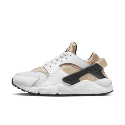 Nike Huarache Outfit, Huaraches Outfit, Nike Air Huarache White, Nike Air Huarache Women, Bling Hats, Nike Shoes Huarache, Nike Shoes For Sale, Black Shoes Women, Nike Air Huarache