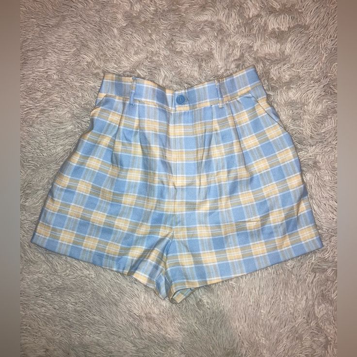 Full Tilt Plaid Pastel Shorts *Excellent Condition* *Never Worn* *True To Size* Open To Offers :) Preppy Bottoms For Summer Day Out, Preppy Summer Bottoms For Day Out, Trendy Blue Bottoms For School, Spring School Bottoms In Short Style, Spring Season School Bottoms In Short Style, Preppy High Waist Spring Bottoms, Fitted Preppy Bottoms For Summer, Preppy High-waist Spring Bottoms, Casual Light Blue Bottoms For School