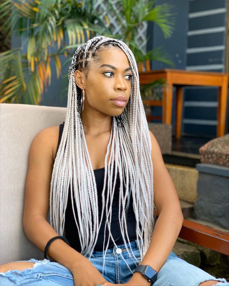 BoxBraids #KnotlessBraids Box Braids Knotless Braids #WhiteBoxBraids #WhiteKnotlessBoxBraids #WhiteKnotlessBraids Silver Cornrows Braids, Silver Box Braids Black Women, Silver Braids For Black Women, Silver Box Braids, Silver Braids, Grey Box Braids, Beyonce Concert, Knotless Braid, Braids Knotless