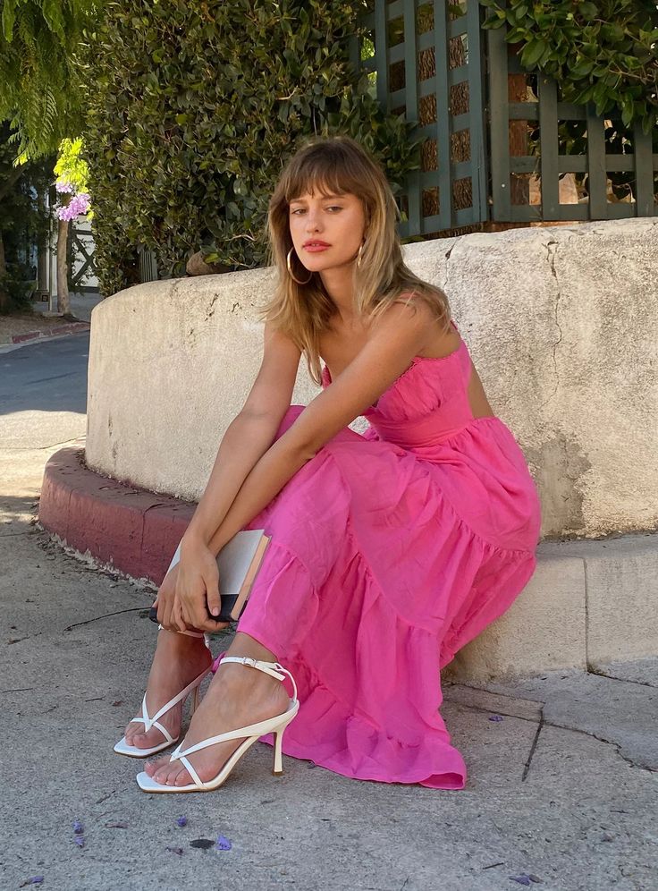 Joella Midi Dress Pink Summer Dresses Sundresses, Stylish Midi Dress, Midi Dress Pink, Midi Dress Style, Pink Midi Dress, Midi Maxi Dress, Formal Dresses Prom, White Midi Dress, Tier Skirt