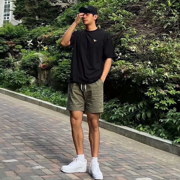 Man Outfit Short Pants, Male Summer Fashion Casual, Man Shorts Outfit Summer, Mens Outfit With Shorts, Mens Fashion Casual Summer Outfits Men Shorts, Relaxed Summer Outfits Men, Picnic Outfit Summer Men, Men Outfits For Short Guys, Men Short Outfits Casual