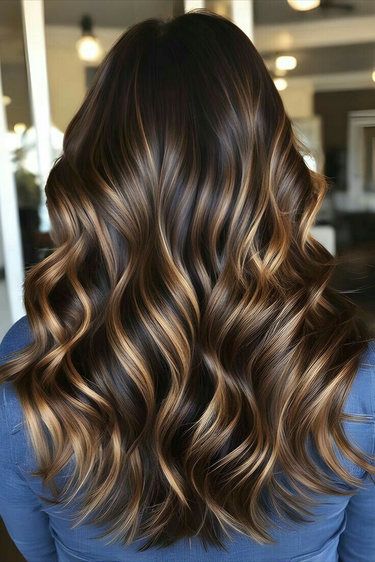 Dark Brunette Balayage Hair Caramel Honey, Caramel And Honey Highlights Brown Hair, Mocha Highlights On Dark Hair, Peinado Coquette, Brunette Hair Color With Highlights, Brown Hair With Highlights And Lowlights, Balayage Hair Caramel, Winter Hair Colors, Brown Hair With Caramel Highlights